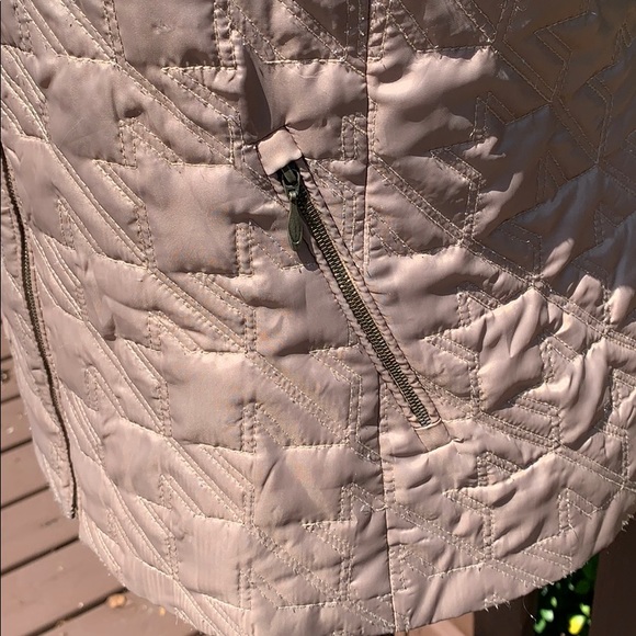 Doncaster Collection Vest - Picture 5 of 13